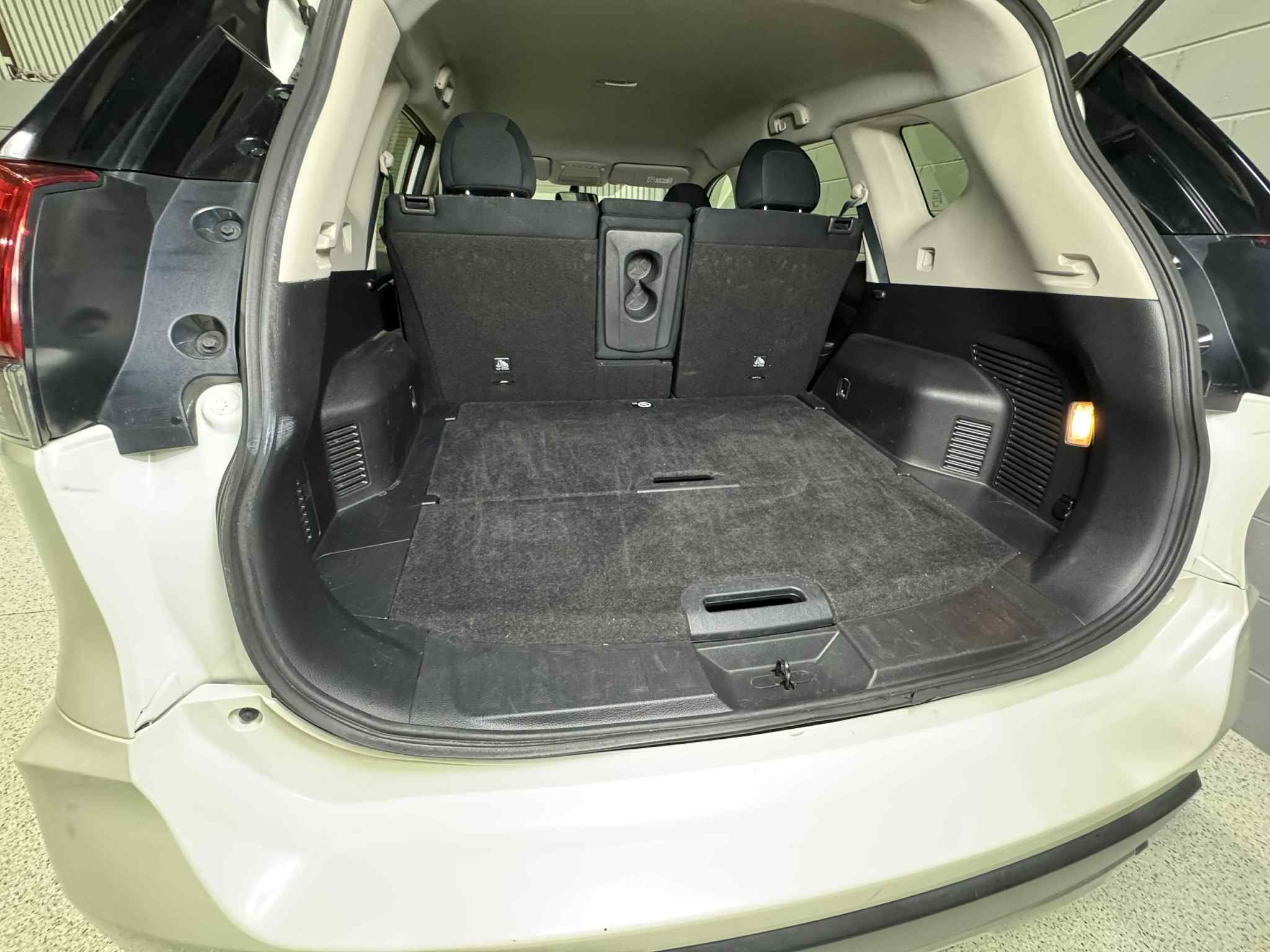 33a8bdbf-626d-4d1d-99de-e182e7f1d4f1