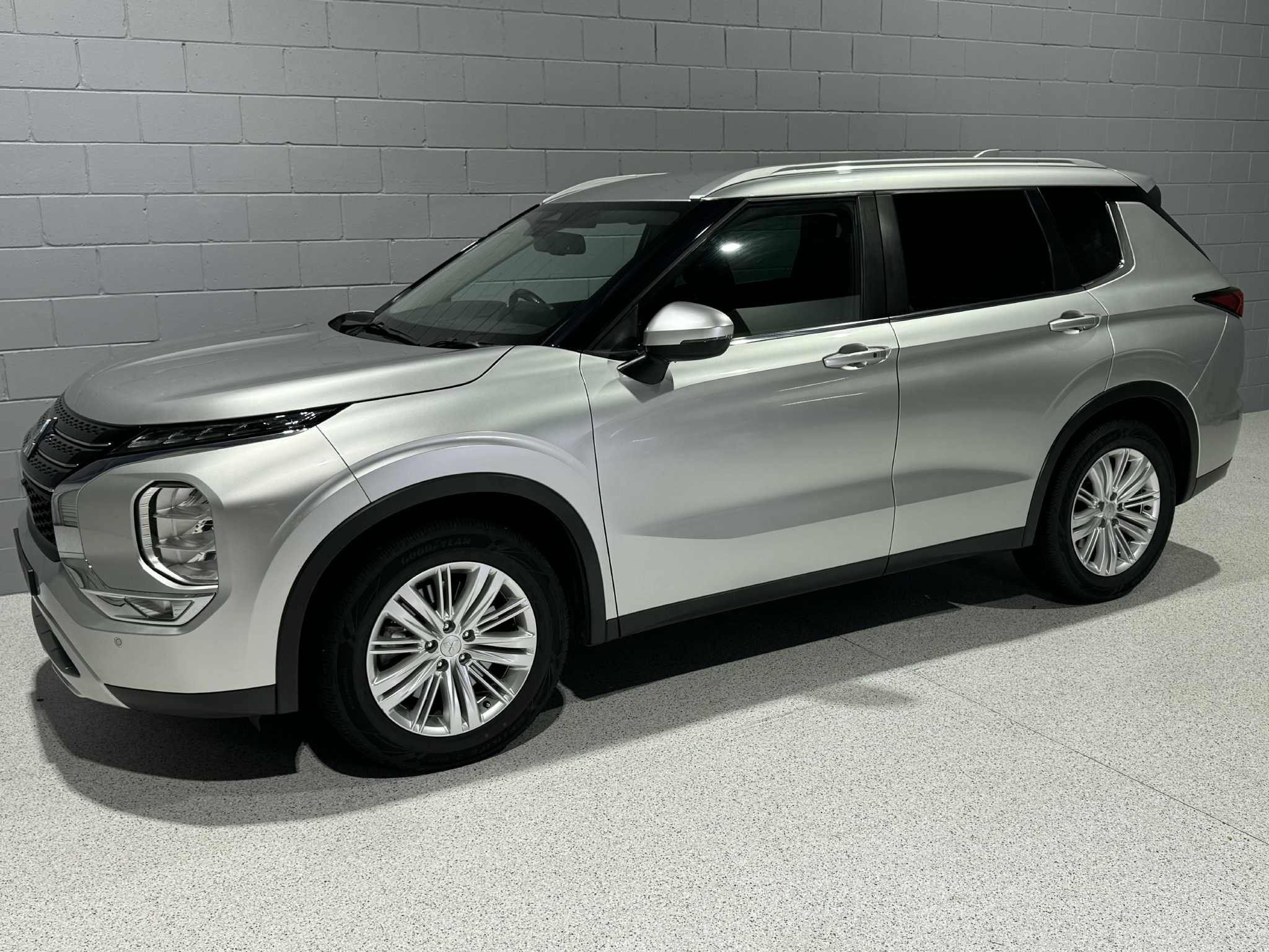 4bff246b-d722-4da3-85cc-628c9283d8ba