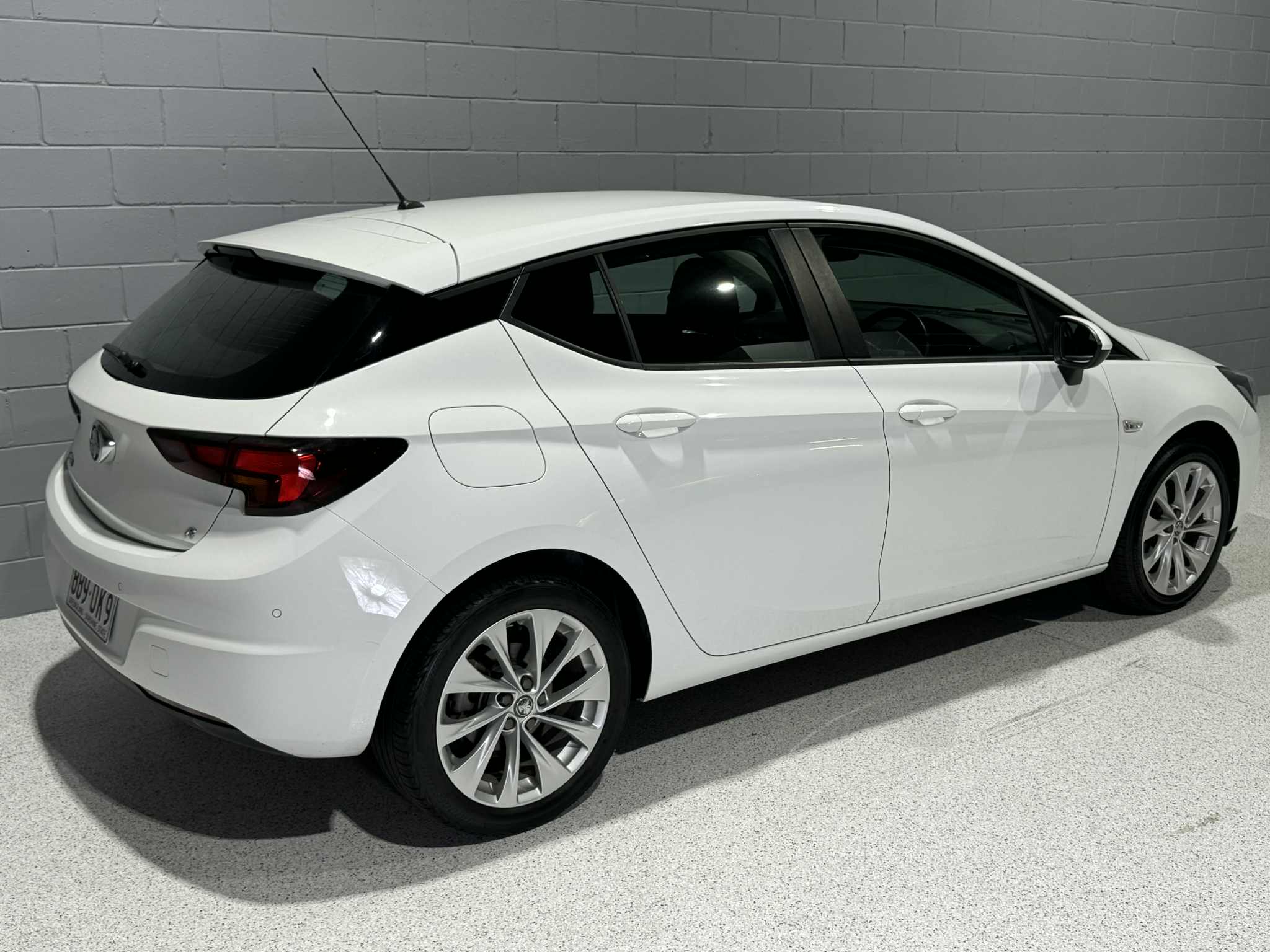 710762d2-67e3-4384-81ab-9b5f687e0519