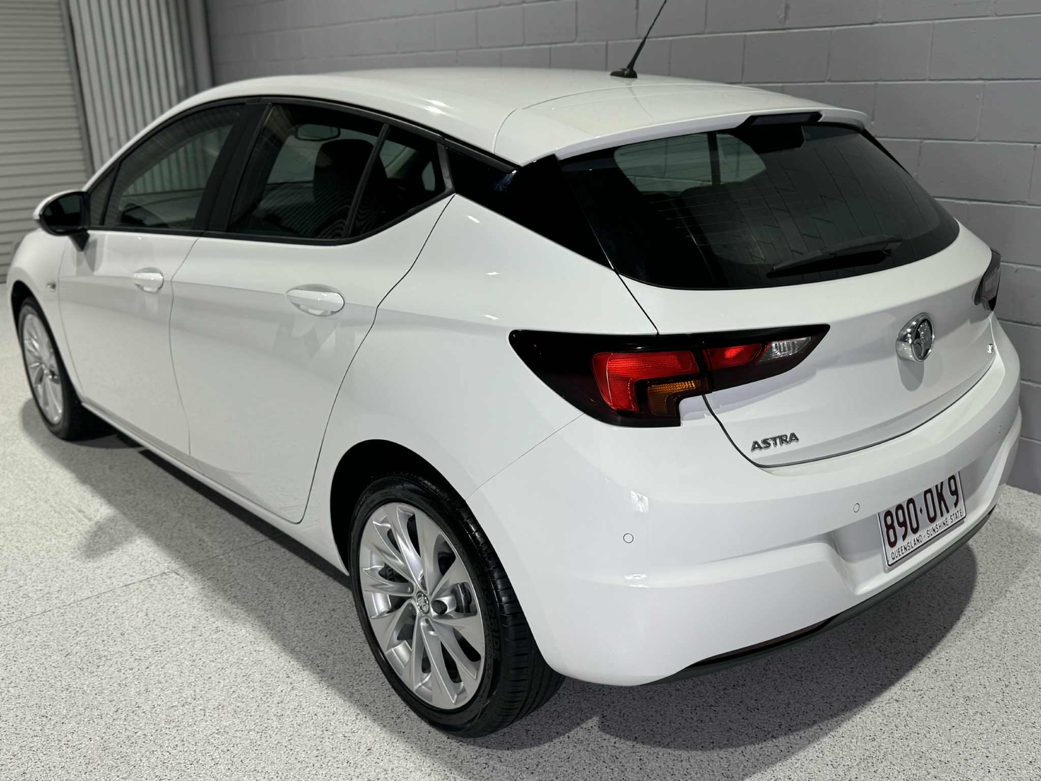 eb9734be-4b0d-4b29-b483-41efd5389e20